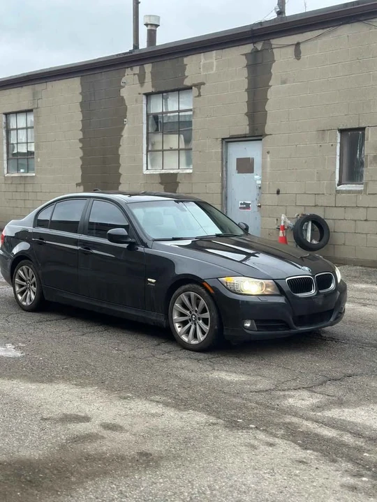 2011 BMW E90 3 Series Sedan - Image 7 of 12