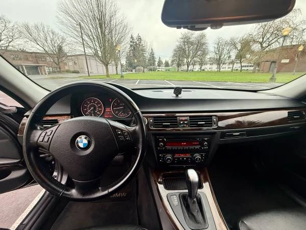 2011 BMW E90 3 Series Sedan - Image 11 of 19