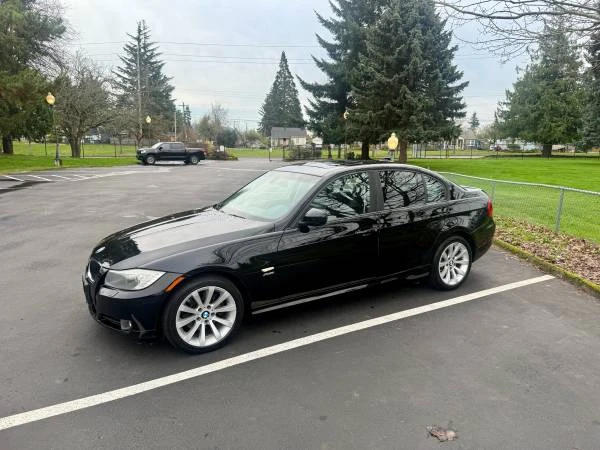 2011 BMW E90 3 Series Sedan - Image 8 of 19