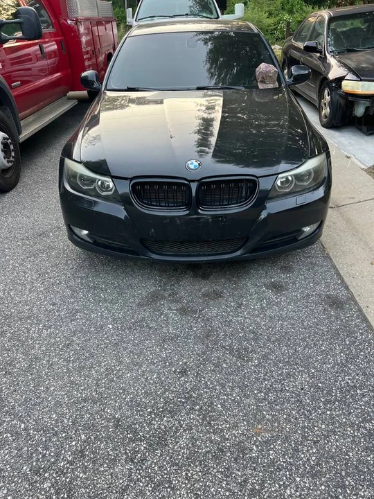 2011 BMW E90 3 Series Sedan - Image 3 of 12