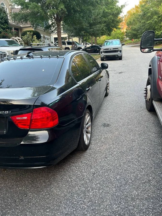 2011 BMW E90 3 Series Sedan - Image 7 of 12