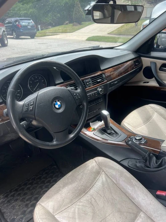 2011 BMW E90 3 Series Sedan - Image 12 of 12