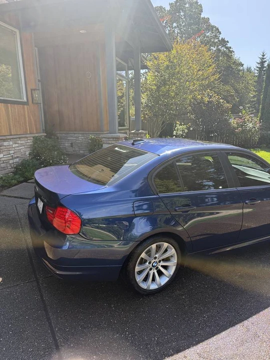 2011 BMW E90 3 Series Sedan - Image 6 of 14