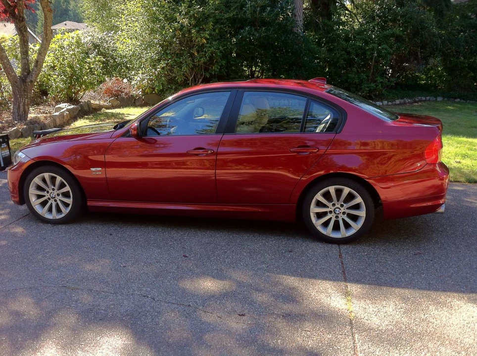 2011 BMW E90 3 Series Sedan - Image 5 of 24
