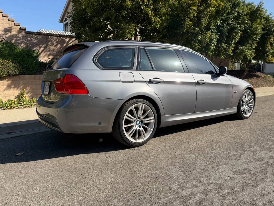 2011 BMW E91 3 Series Touring - Image 3 of 15