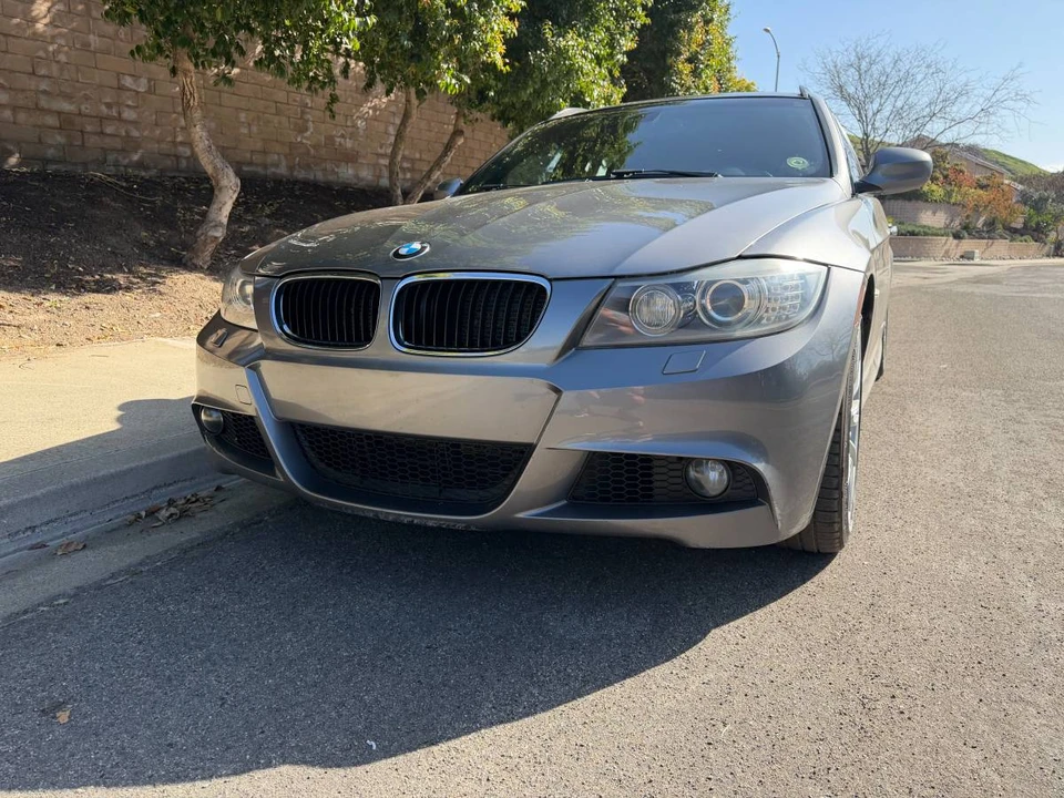 2011 BMW E91 3 Series Touring - Image 2 of 15