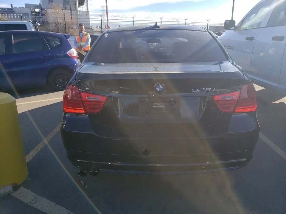 2011 BMW E90 3 Series Sedan - Image 6 of 10
