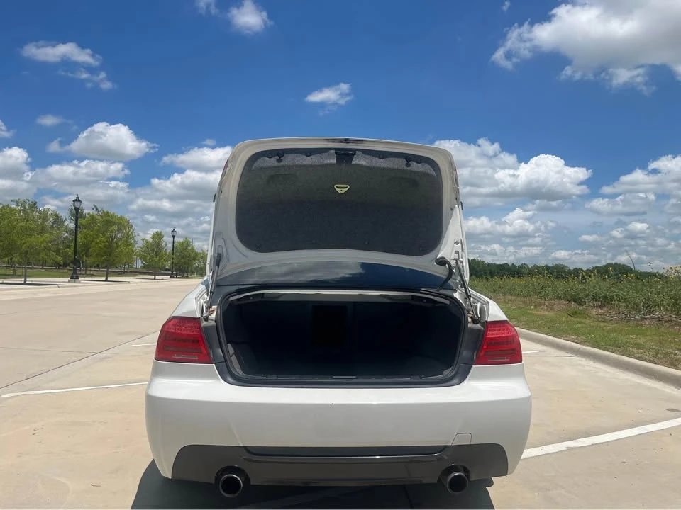2011 BMW E90 335i Sedan - Image 6 of 11