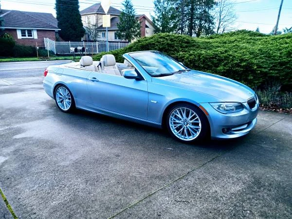 2011 BMW E93 335i Convertible - Image 2 of 18