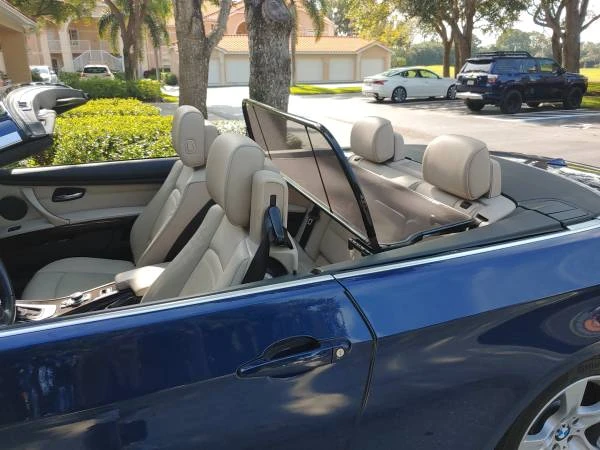 2011 BMW E93 335i Convertible - Image 15 of 16