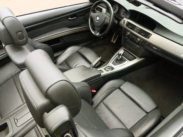 2011 BMW E93 335i Convertible - Image 14 of 20