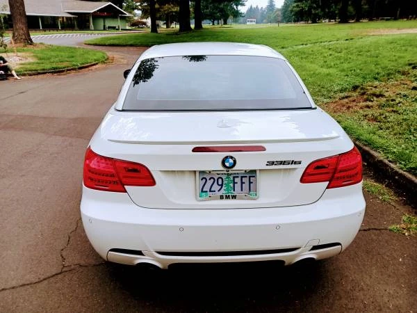 2011 BMW E93 335i Convertible - Image 9 of 20