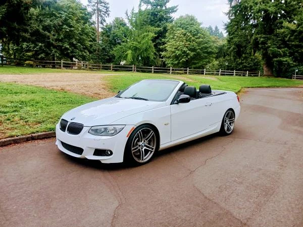 2011 BMW E93 335i Convertible - Image 2 of 20