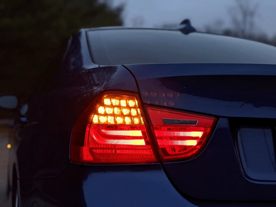 2011 BMW E90 3 Series Sedan - Image 30 of 30