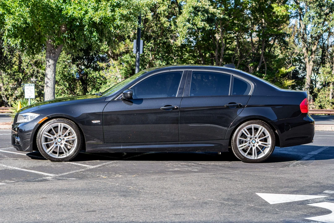 2011 BMW E90 335i Sedan - Image 5 of 31