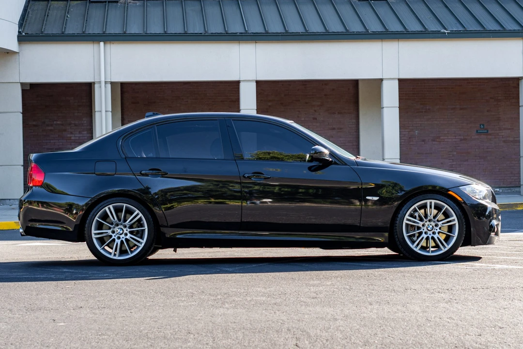 2011 BMW E90 335i Sedan - Image 10 of 31