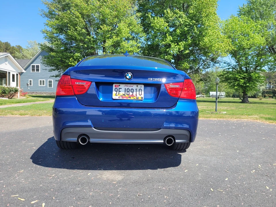 2011 BMW E90 3 Series Sedan - Image 7 of 31