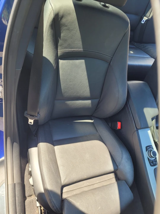 2011 BMW E90 3 Series Sedan - Image 30 of 31