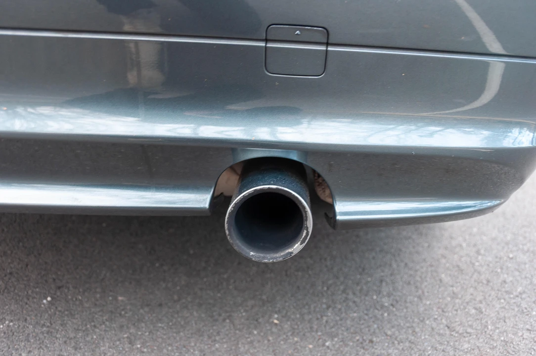 2011 BMW E90 3 Series Sedan - Image 28 of 31