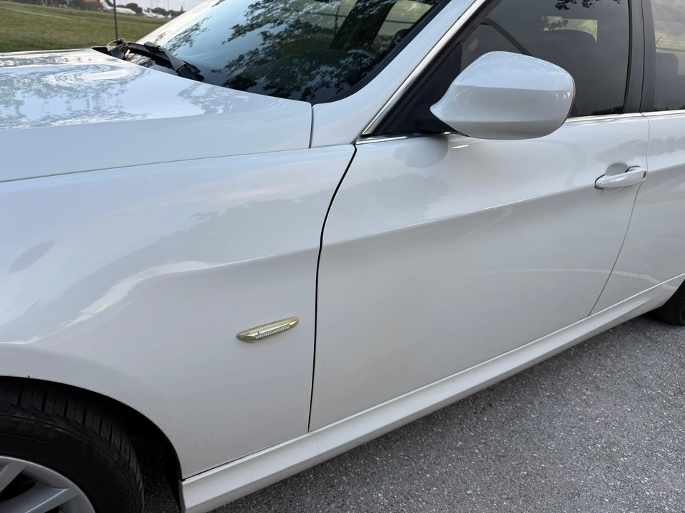 2011 BMW E90 3 Series Sedan - Image 24 of 31