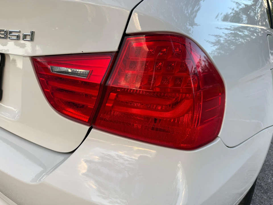 2011 BMW E90 3 Series Sedan - Image 31 of 31