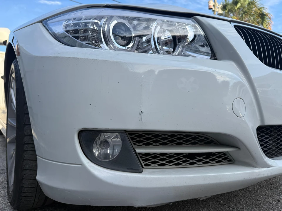 2011 BMW E90 3 Series Sedan - Image 22 of 31