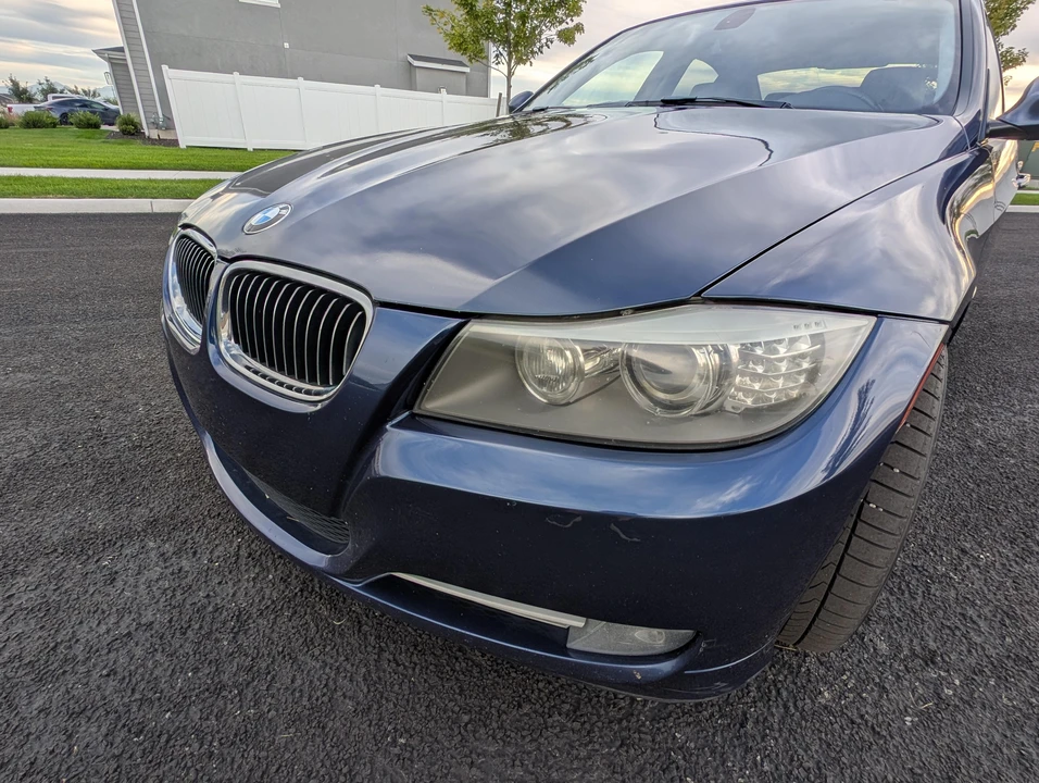 2011 BMW E90 3 Series Sedan - Image 26 of 31