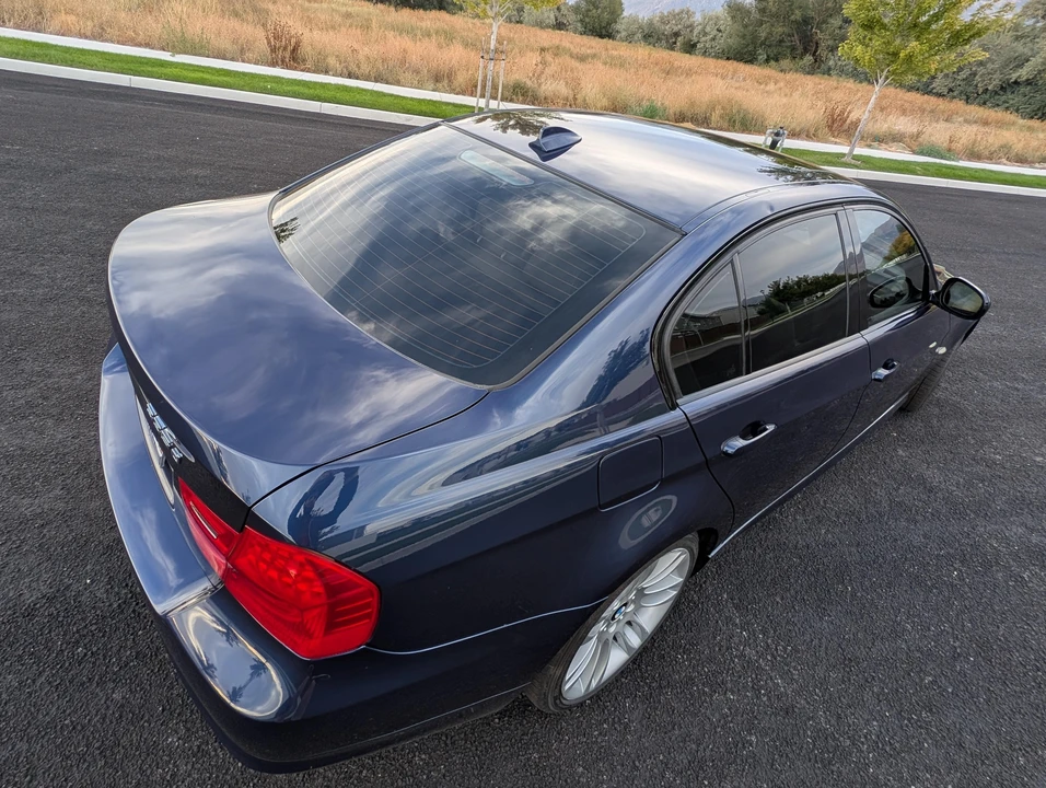 2011 BMW E90 3 Series Sedan - Image 16 of 31