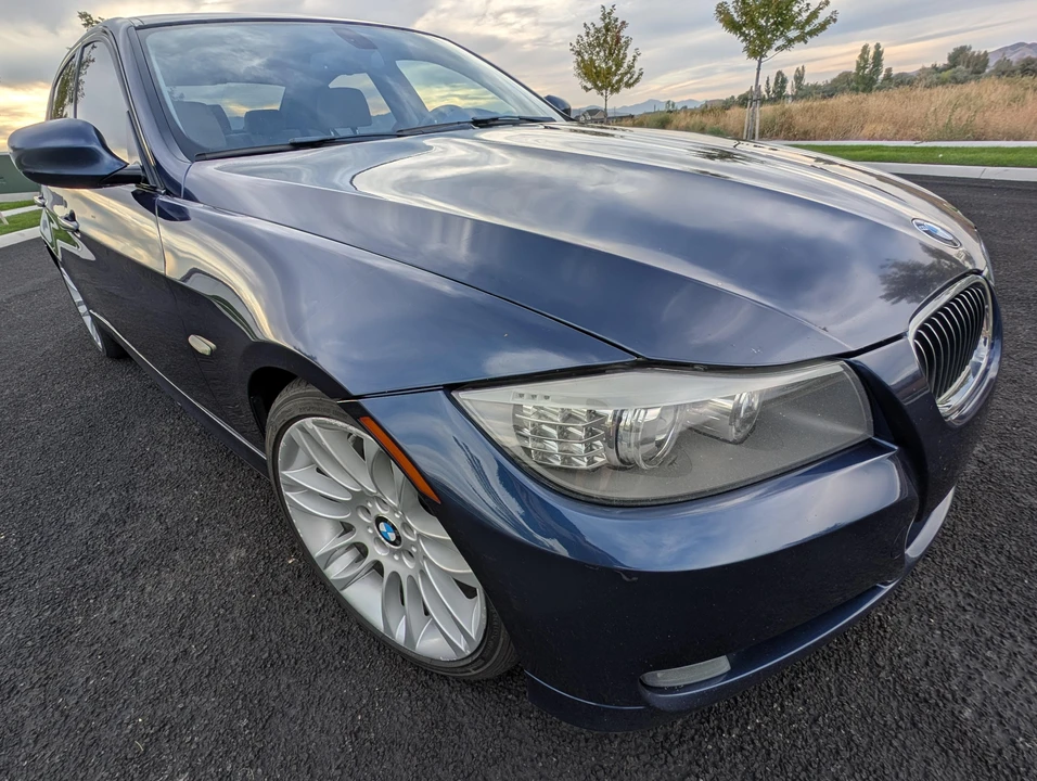 2011 BMW E90 3 Series Sedan - Image 23 of 31