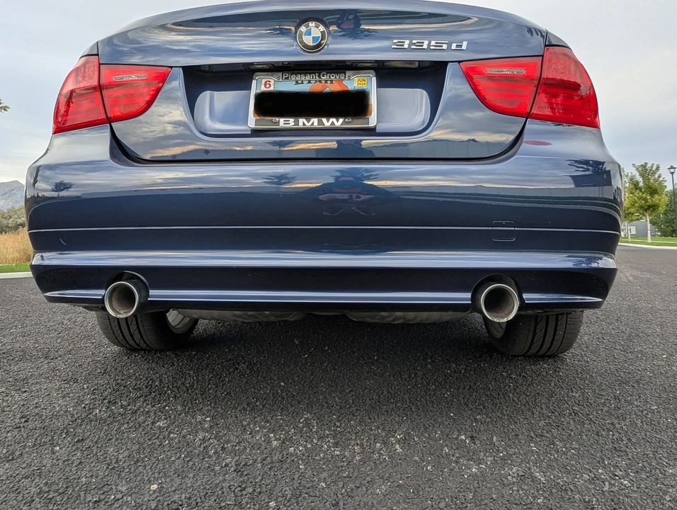 2011 BMW E90 3 Series Sedan - Image 14 of 31