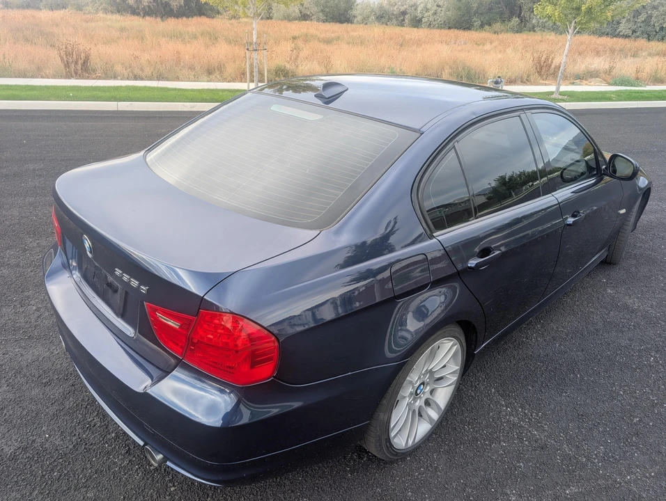 2011 BMW E90 3 Series Sedan - Image 15 of 31