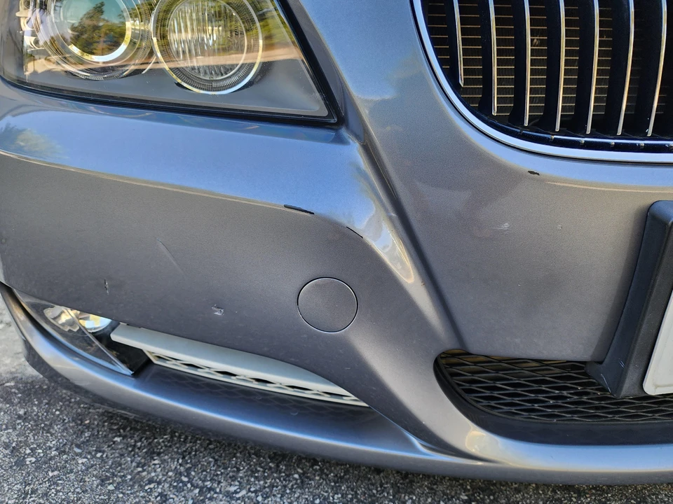 2011 BMW E90 3 Series Sedan - Image 17 of 31
