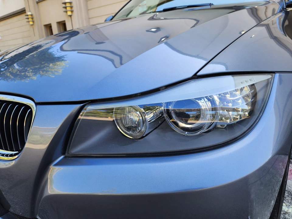 2011 BMW E90 3 Series Sedan - Image 10 of 31