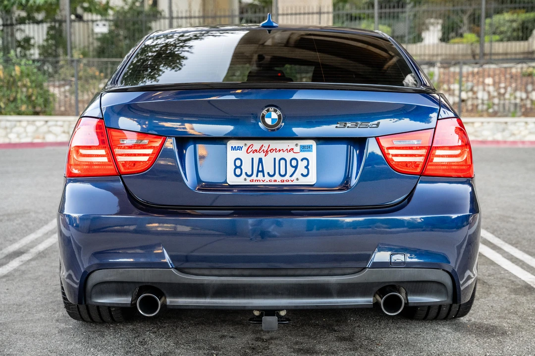 2011 BMW E90 3 Series Sedan - Image 14 of 31