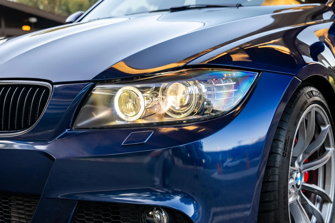 2011 BMW E90 3 Series Sedan - Image 26 of 31