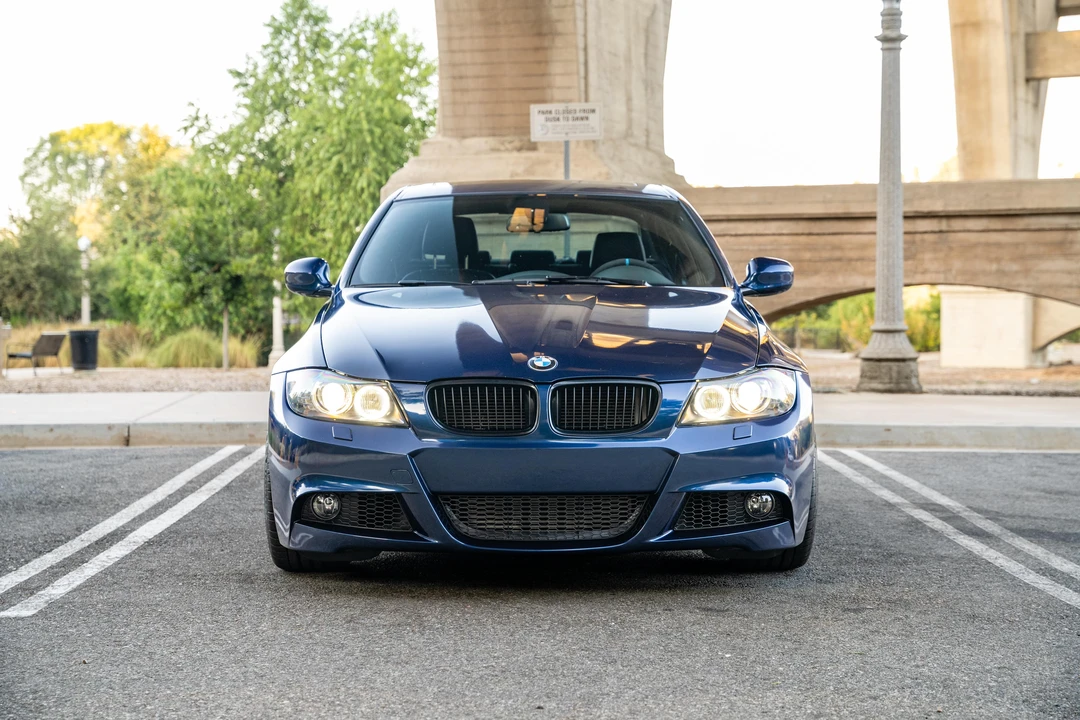 2011 BMW E90 3 Series Sedan - Image 6 of 31