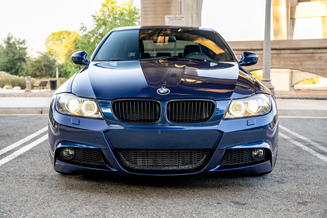 2011 BMW E90 3 Series Sedan - Image 9 of 31