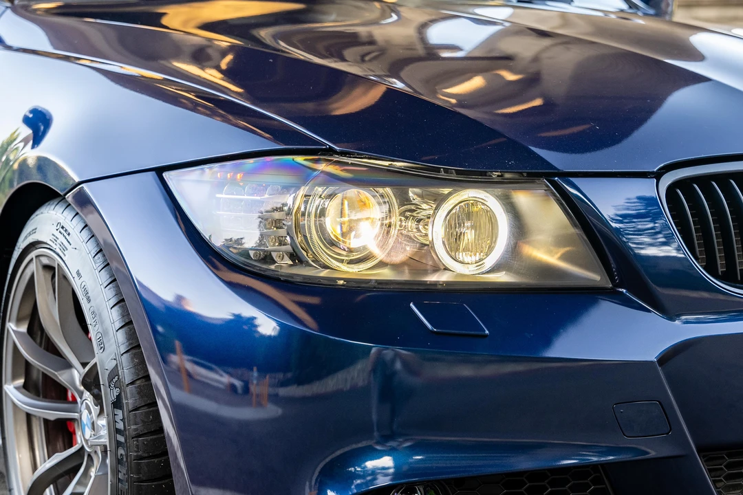 2011 BMW E90 3 Series Sedan - Image 22 of 31
