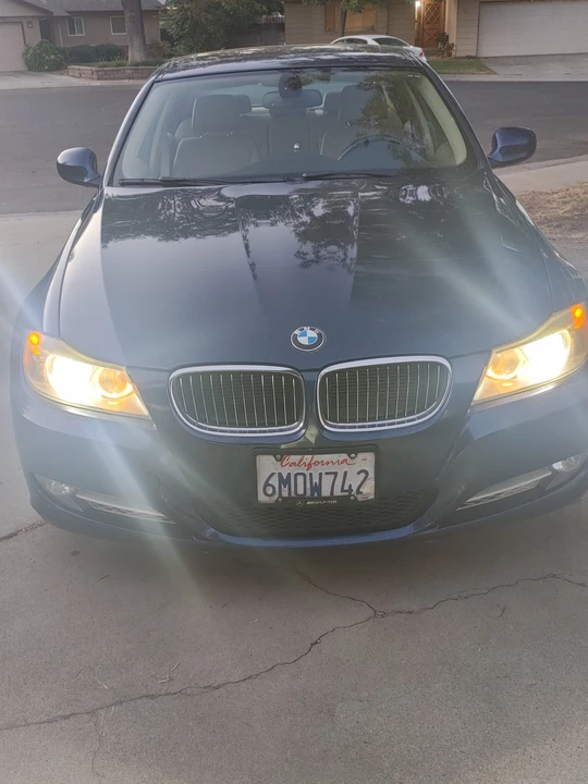 2011 BMW E90 335i Sedan - Image 9 of 31