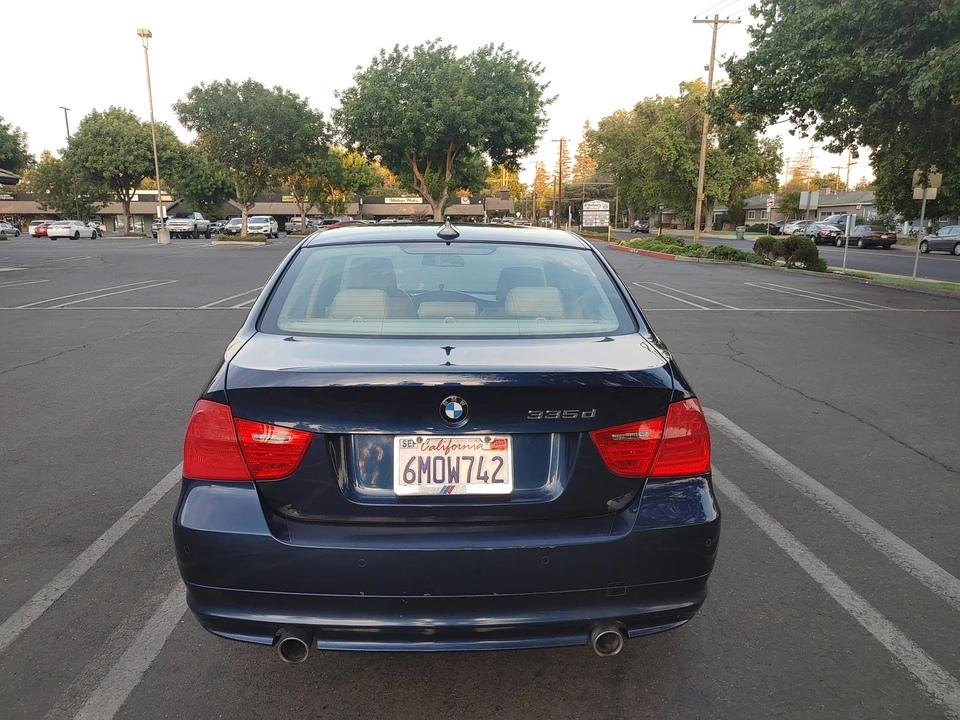 2011 BMW E90 335i Sedan - Image 24 of 31