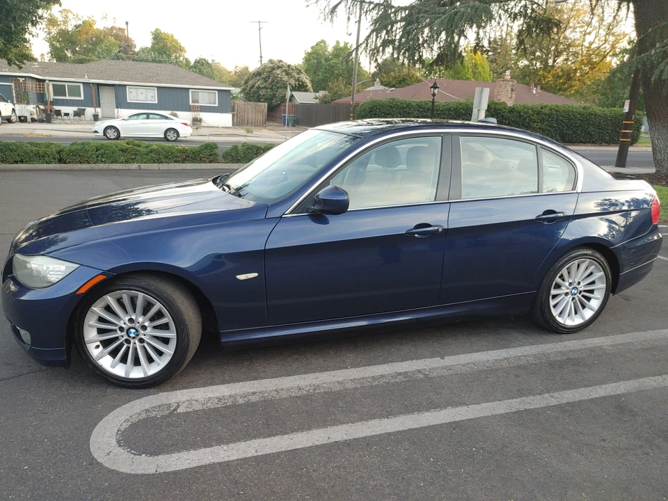 2011 BMW E90 335i Sedan - Image 2 of 31