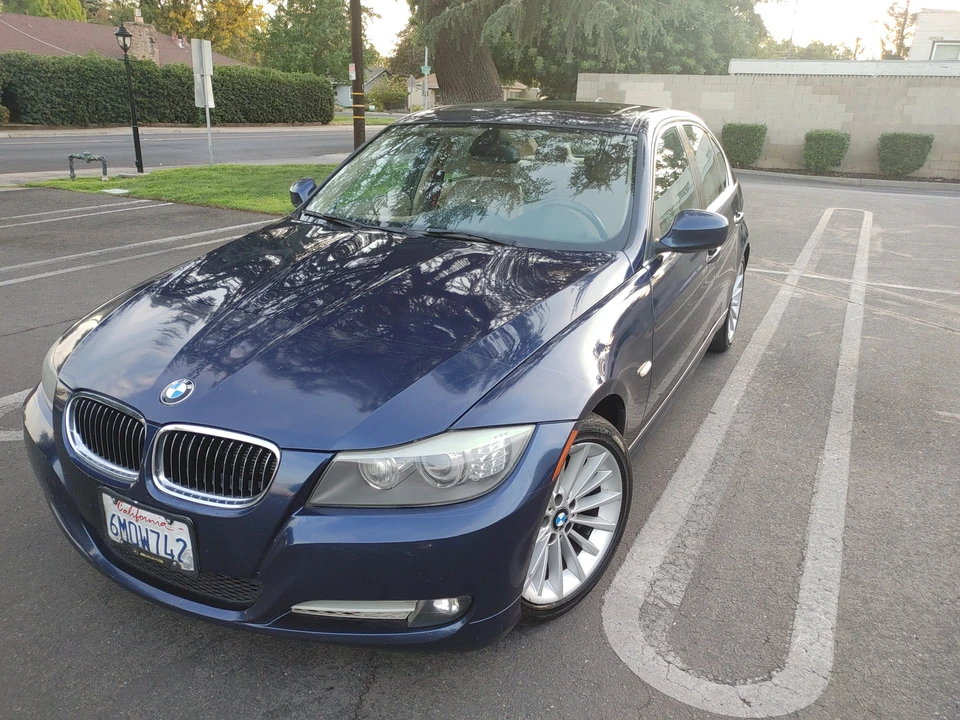 2011 BMW E90 335i Sedan - Image 4 of 31