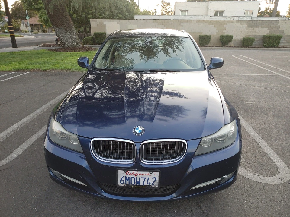 2011 BMW E90 335i Sedan - Image 10 of 31
