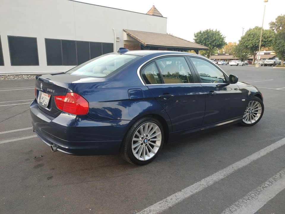 2011 BMW E90 335i Sedan - Image 20 of 31