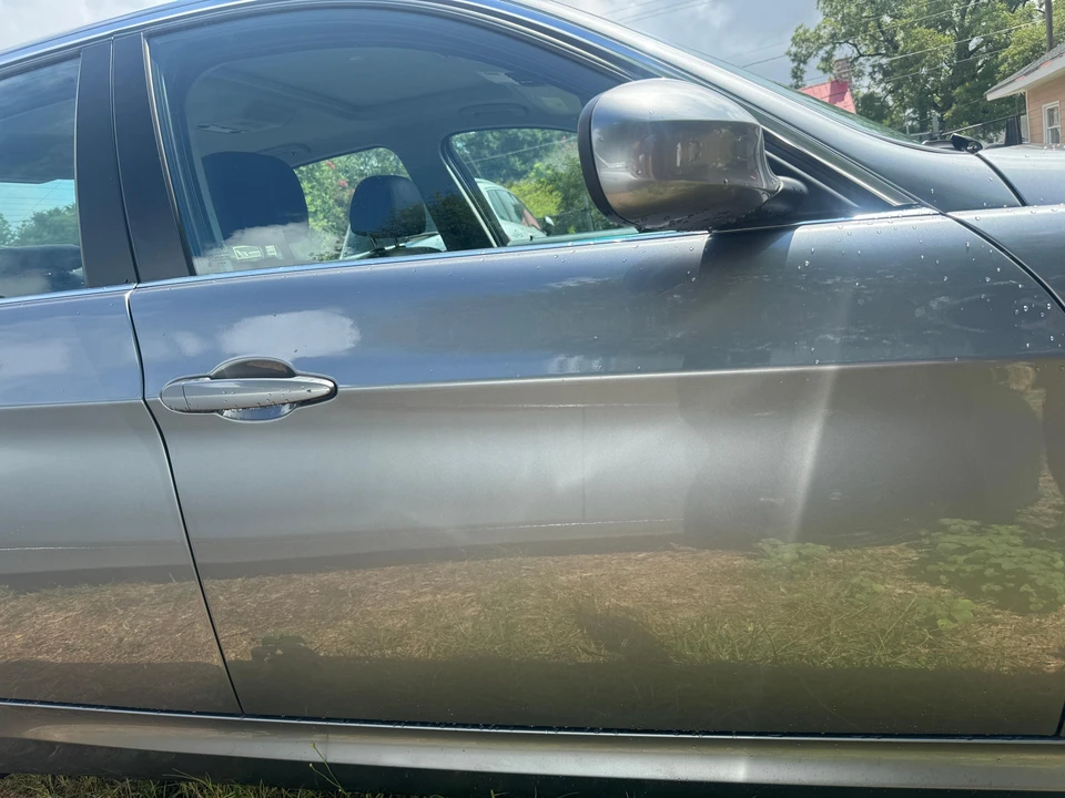 2011 BMW E90 3 Series Sedan - Image 21 of 31