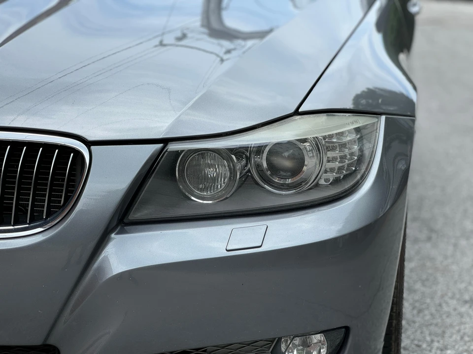 2011 BMW E90 3 Series Sedan - Image 13 of 31