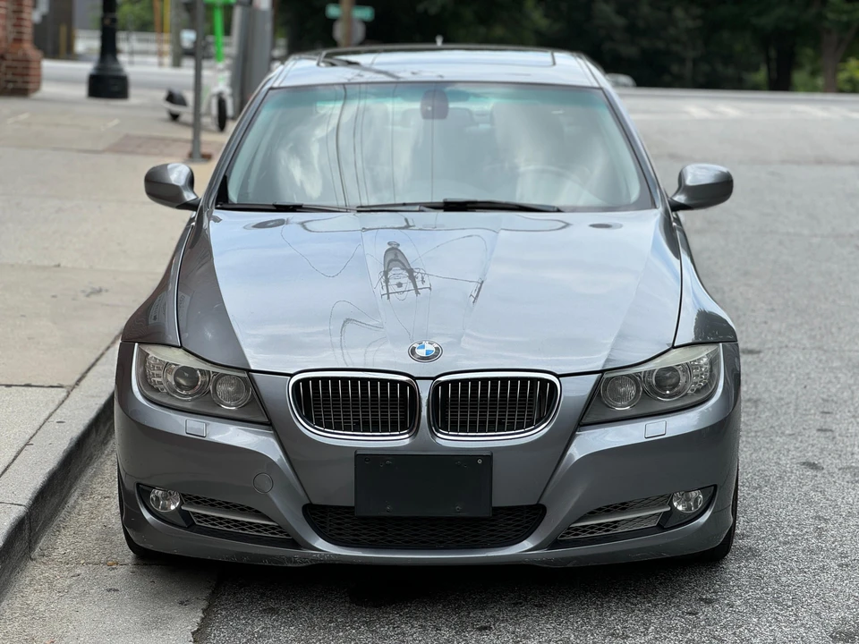 2011 BMW E90 3 Series Sedan - Image 7 of 31