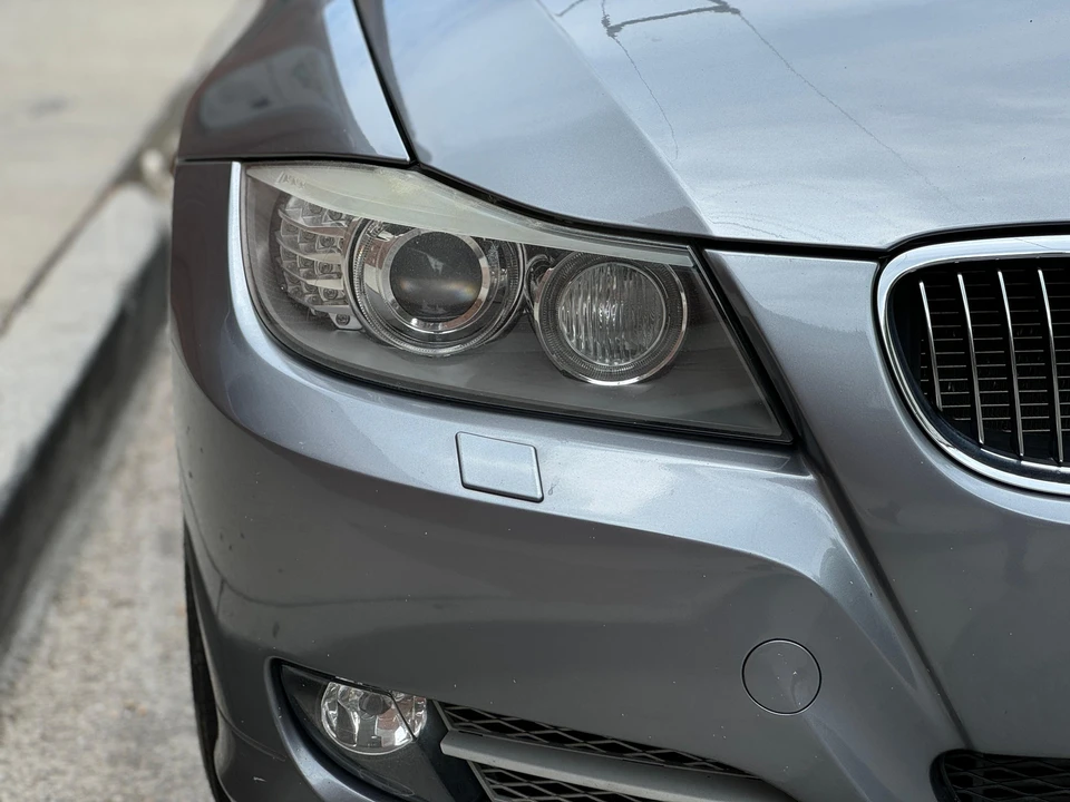 2011 BMW E90 3 Series Sedan - Image 12 of 31