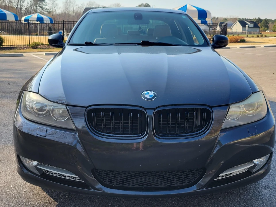 2011 BMW E90 3 Series Sedan - Image 6 of 31