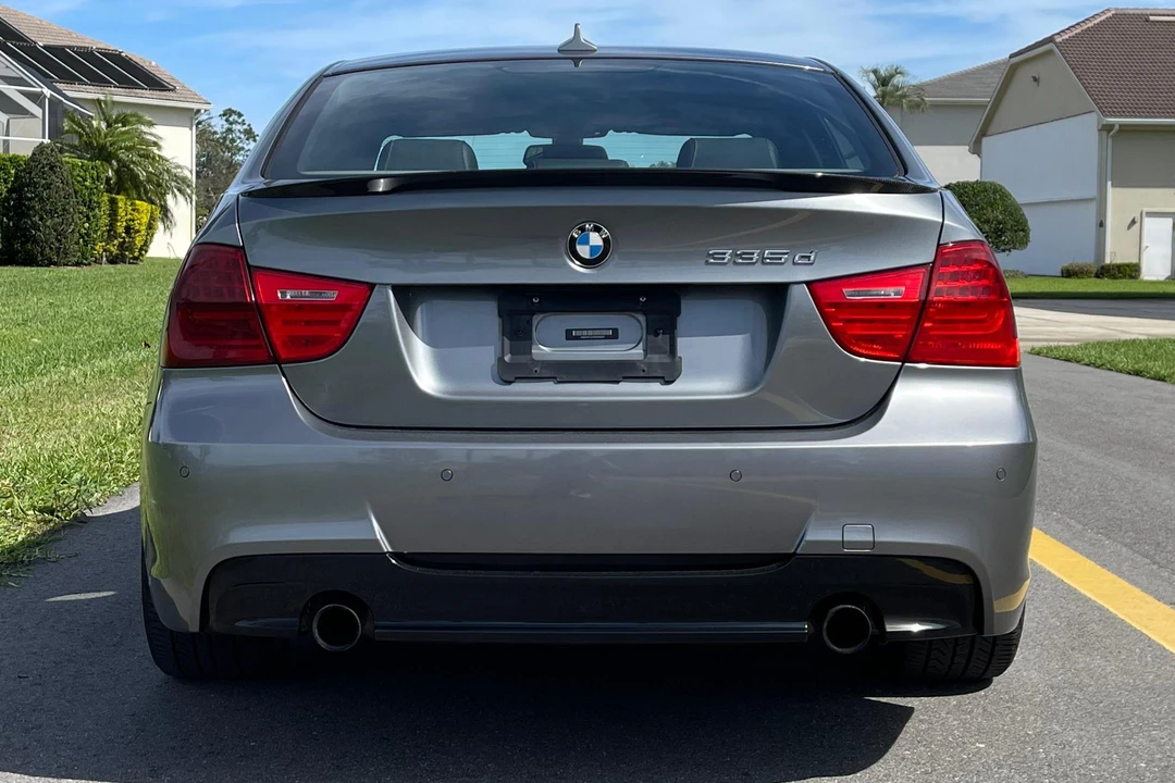2011 BMW E90 3 Series Sedan - Image 5 of 31